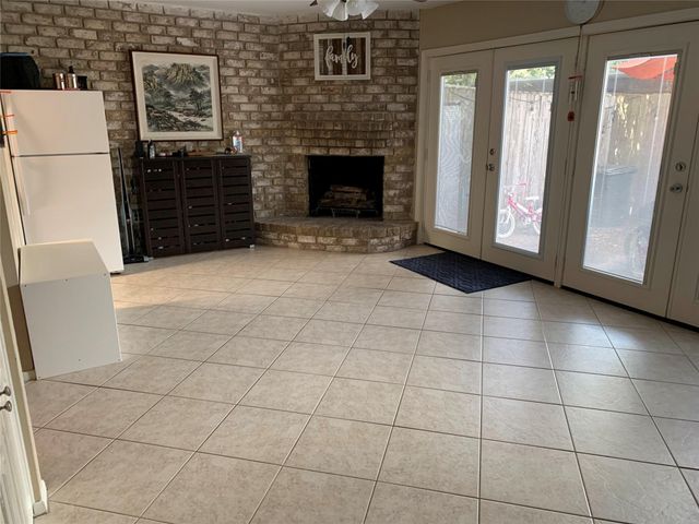 13078 Trail Hollow Drive 3078, Houston, TX 77079