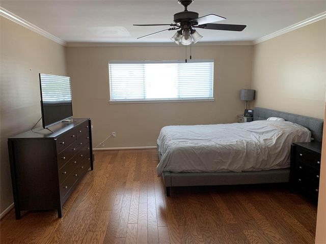 13078 Trail Hollow Drive 3078, Houston, TX 77079