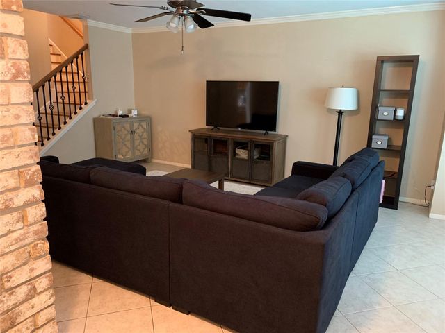 13078 Trail Hollow Drive 3078, Houston, TX 77079