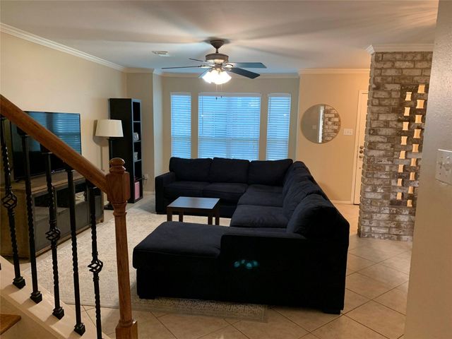 13078 Trail Hollow Drive 3078, Houston, TX 77079