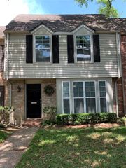 13078 Trail Hollow Drive 3078, Houston, TX 77079
