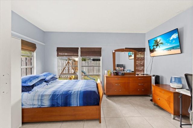 7303 NW 64th Street, Tamarac, FL 33321