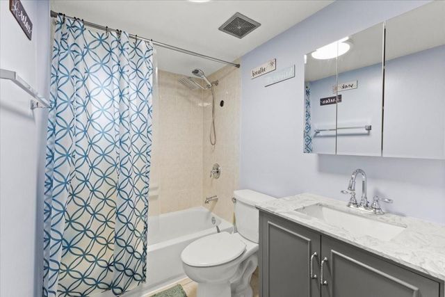 7303 NW 64th Street, Tamarac, FL 33321