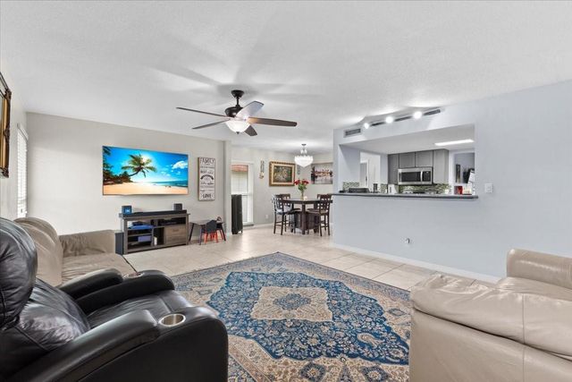 7303 NW 64th Street, Tamarac, FL 33321