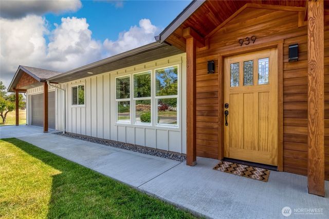 939 Stanley Drive, College Place, WA 99324