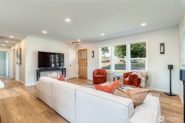 939 Stanley Drive, College Place, WA 99324