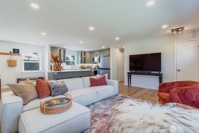 939 Stanley Drive, College Place, WA 99324