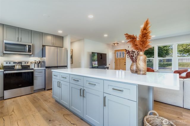 939 Stanley Drive, College Place, WA 99324