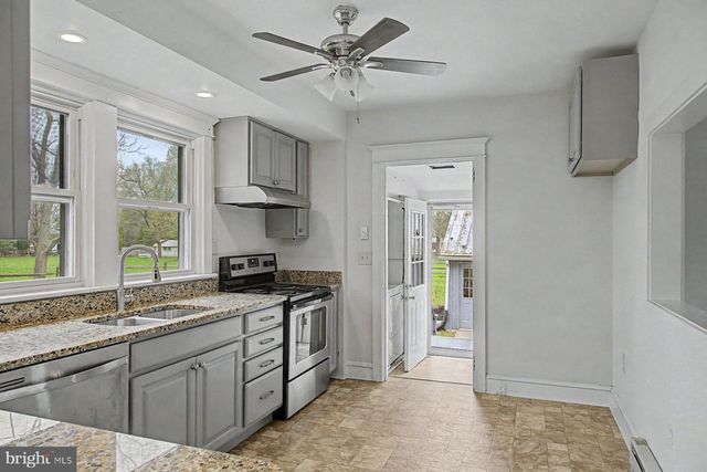 1261 SNYDER RD, Lansdale, PA 19446