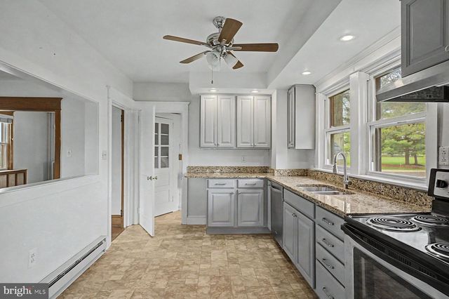 1261 SNYDER RD, Lansdale, PA 19446