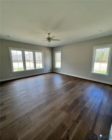 6515 Dunham Farms Dr, Mechanicsville, VA 23111
