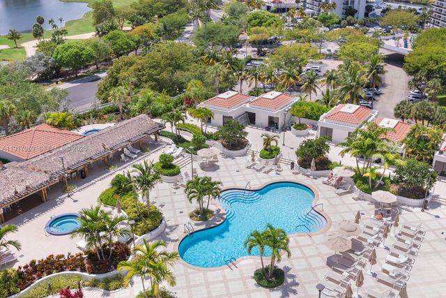 20281 E Country Club Drive 1009, Aventura, FL 33180