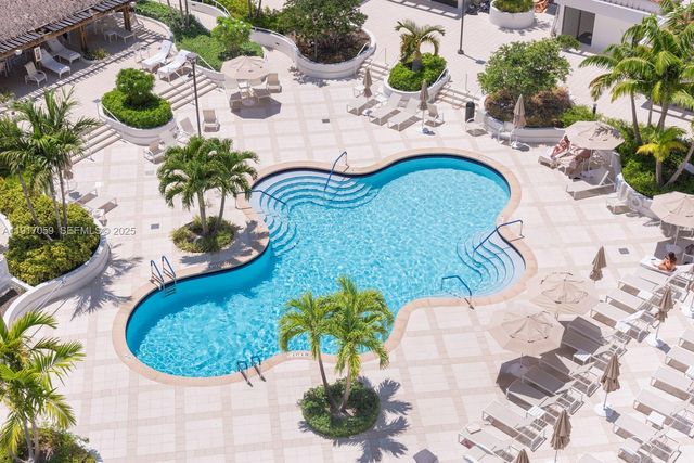 20281 E Country Club Drive 1009, Aventura, FL 33180