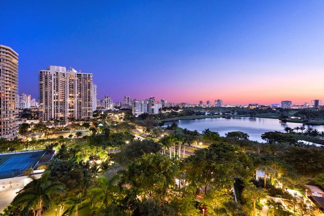 20281 E Country Club Drive 1009, Aventura, FL 33180