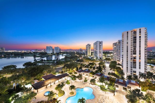 20281 E Country Club Drive 1009, Aventura, FL 33180