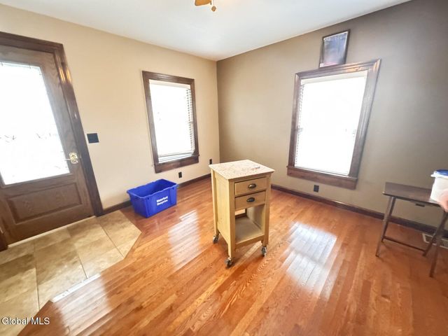 31 Charles Street, Waterford, NY 12188