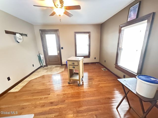 31 Charles Street, Waterford, NY 12188