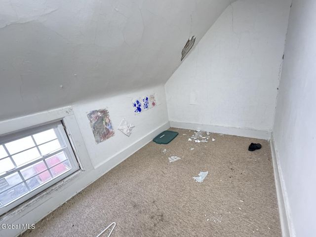 31 Charles Street, Waterford, NY 12188