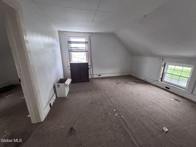 31 Charles Street, Waterford, NY 12188