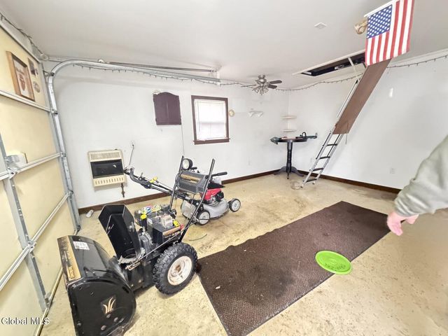 31 Charles Street, Waterford, NY 12188