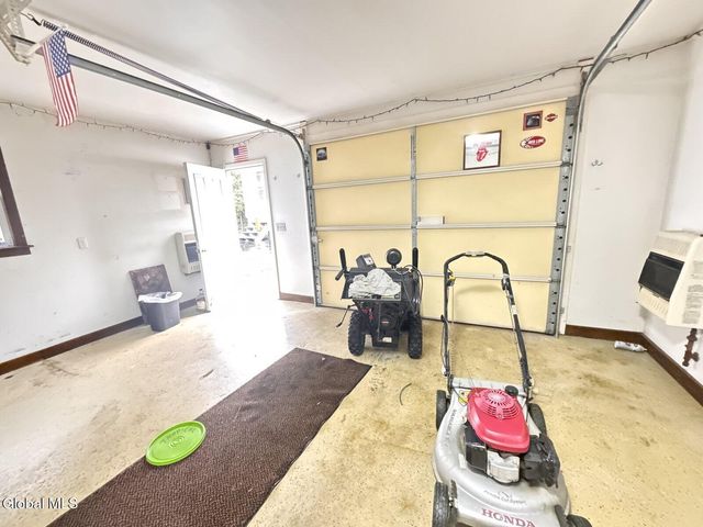 31 Charles Street, Waterford, NY 12188