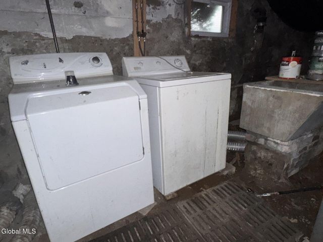 31 Charles Street, Waterford, NY 12188