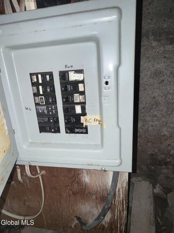 31 Charles Street, Waterford, NY 12188