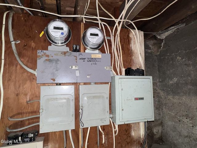 31 Charles Street, Waterford, NY 12188