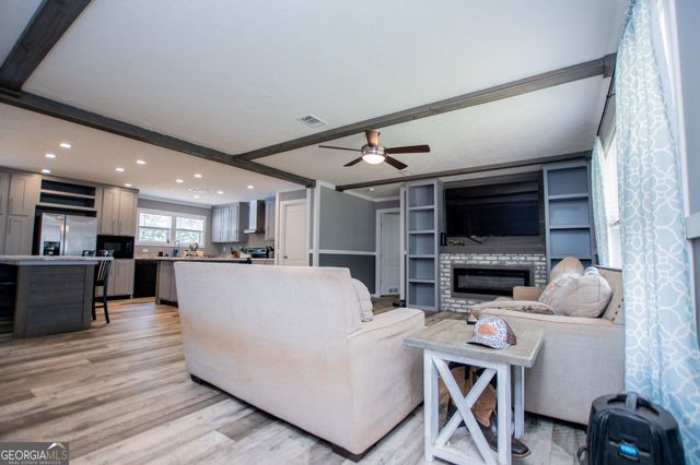 200 Duck Pond Road, Roopville, GA 30170