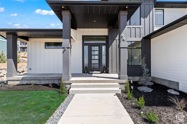 94 S 950 E, Hyde Park, UT 84318