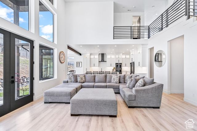 94 S 950 E, Hyde Park, UT 84318