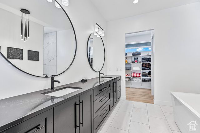 94 S 950 E, Hyde Park, UT 84318