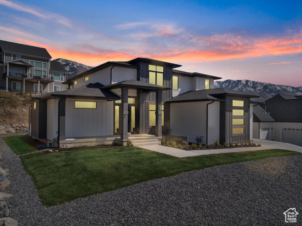 94 S 950 E, Hyde Park, UT 84318