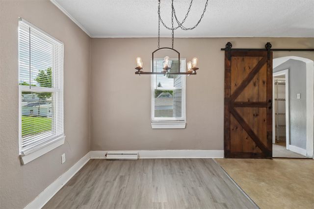 200 Fulton Drive, Des Moines, IA 50315