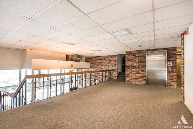 1049 W Ogden Avenue 212, Naperville, IL 60563