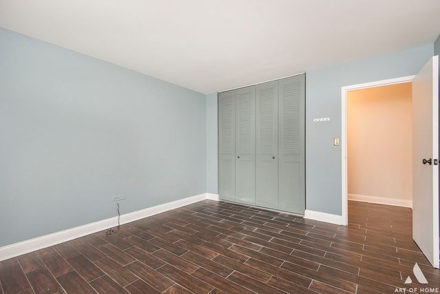 1049 W Ogden Avenue 212, Naperville, IL 60563