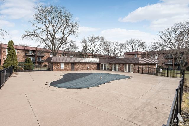 1049 W Ogden Avenue 212, Naperville, IL 60563