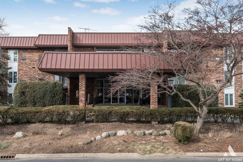 1049 W Ogden Avenue 212, Naperville, IL 60563