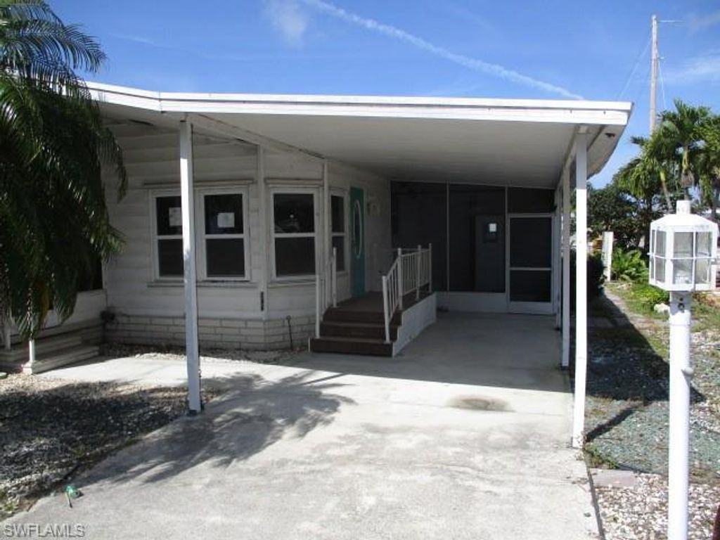 7151 Drum DR, ST. JAMES CITY, FL 33956 — exterior