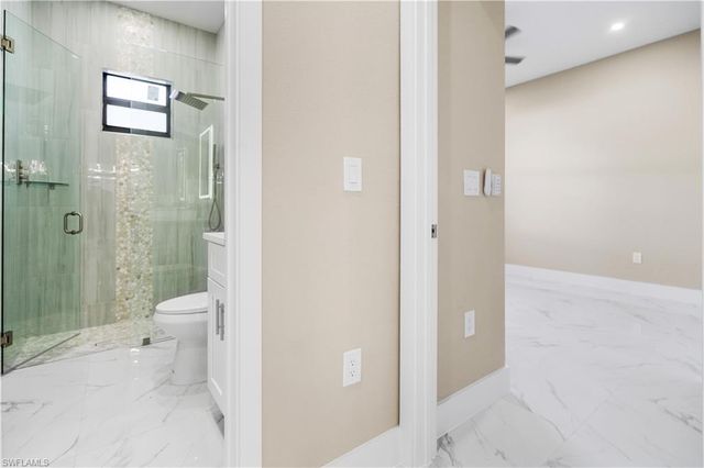 2813 19TH ST SW, Lehigh Acres, FL 33976