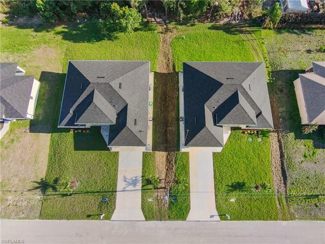 2813 19TH ST SW, Lehigh Acres, FL 33976