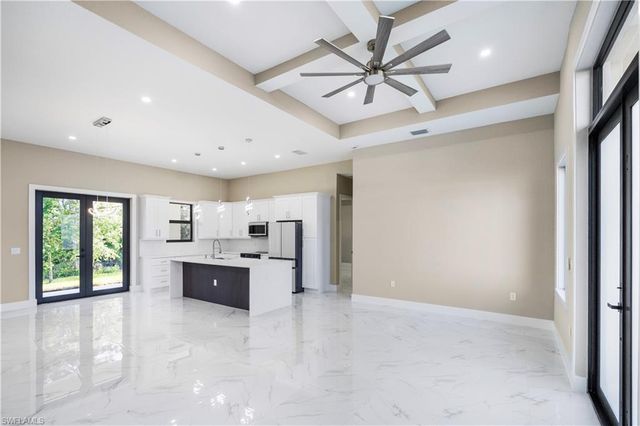 2813 19TH ST SW, Lehigh Acres, FL 33976