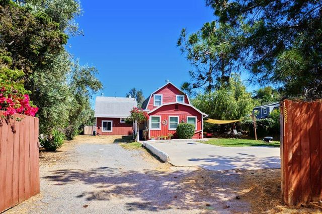 3043 45 Helix Street, Spring Valley, CA 91977