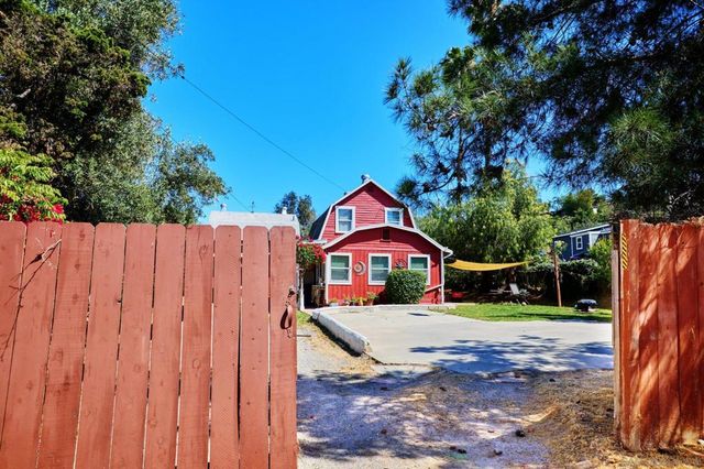 3043 45 Helix Street, Spring Valley, CA 91977