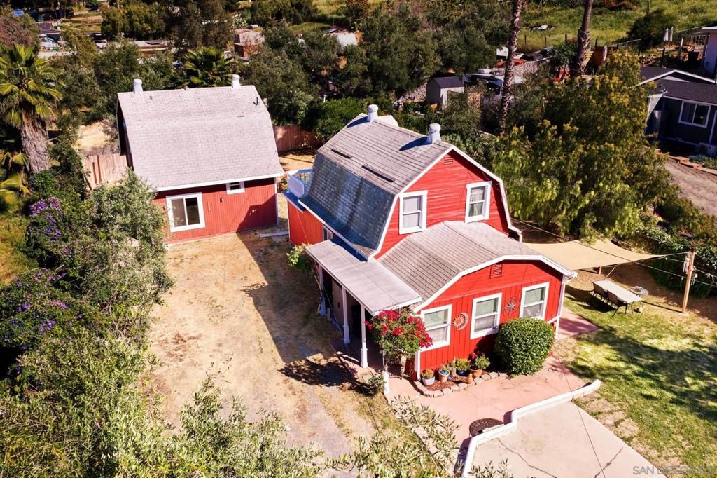 3043 45 Helix Street, Spring Valley, CA 91977