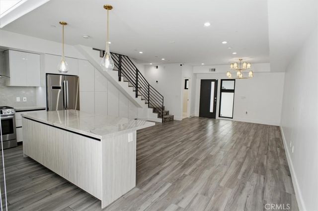 829 N Martel 4, Los Angeles, CA 90046
