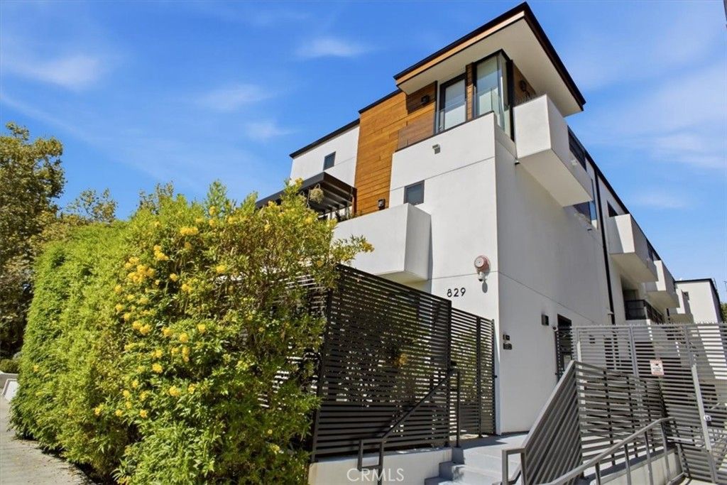 829 N Martel 4, Los Angeles, CA 90046