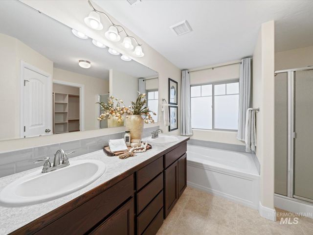 4902 W Torana St, Meridian, ID 83646