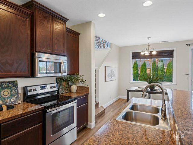 4902 W Torana St, Meridian, ID 83646