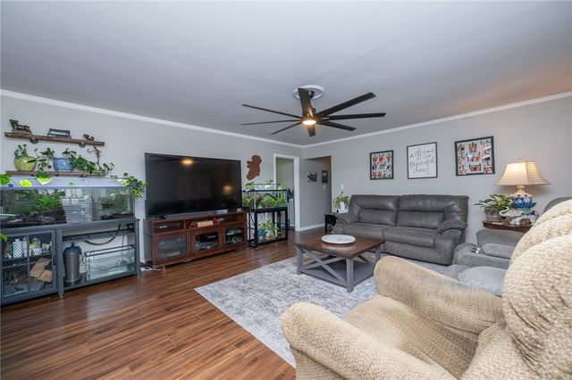 504 Cunningham Road, Taylors, SC 29687
